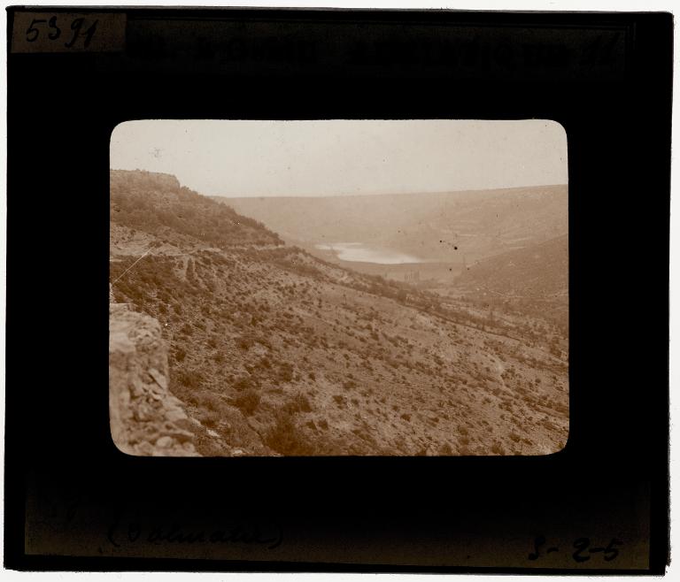Gorges de Čikola à Dernis