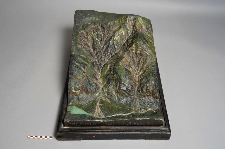 Relief de torrent au 1: 10000